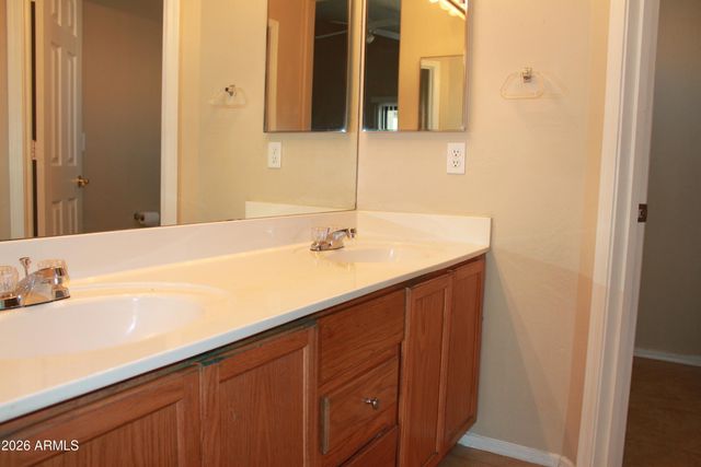 921 S VAL VISTA Drive 180, Mesa, AZ 85204