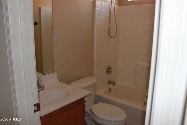 921 S VAL VISTA Drive 180, Mesa, AZ 85204