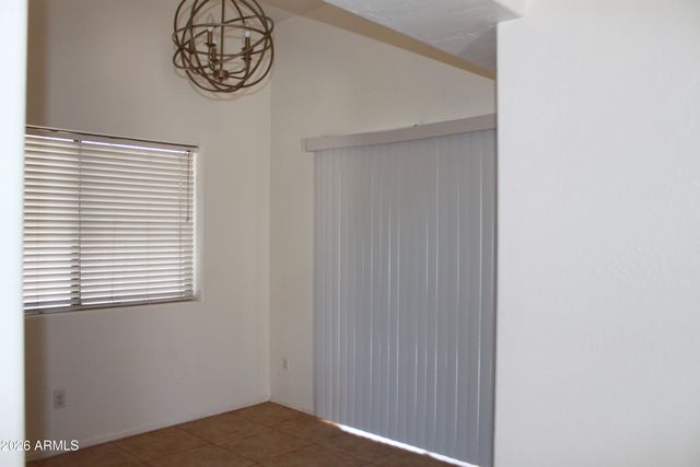 921 S VAL VISTA Drive 180, Mesa, AZ 85204