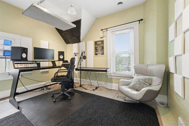 569 S Sherman Street, Denver, CO 80209
