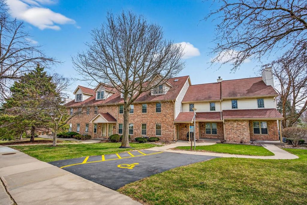 2107 Canterbury Road, Madison, WI 53711