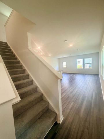 8867 Salamander Road 60, North Charleston, SC 29406
