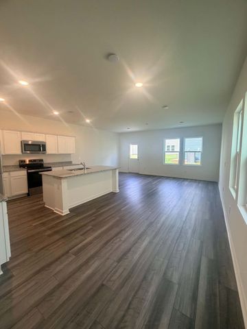 8867 Salamander Road 60, North Charleston, SC 29406