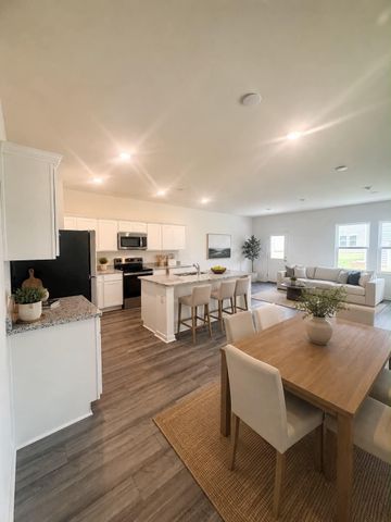 8867 Salamander Road 60, North Charleston, SC 29406