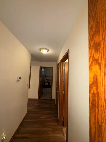 2808 Argonne Ct, Salina, KS 67401