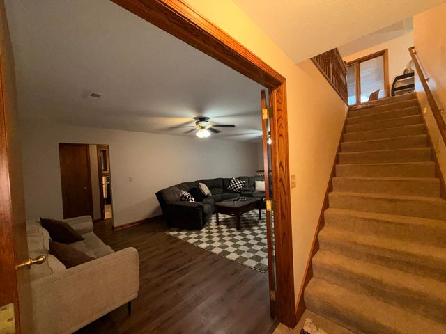 2808 Argonne Ct, Salina, KS 67401