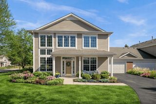 165 E Park Avenue A, Sugar Grove, IL 60554