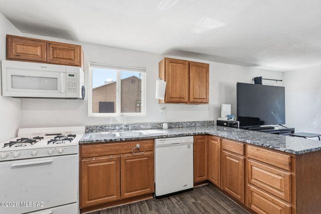 3720 E Monte Vista Drive, Tucson, AZ 85716