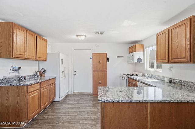 3720 E Monte Vista Drive, Tucson, AZ 85716