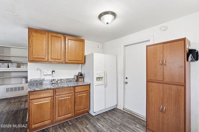 3720 E Monte Vista Drive, Tucson, AZ 85716