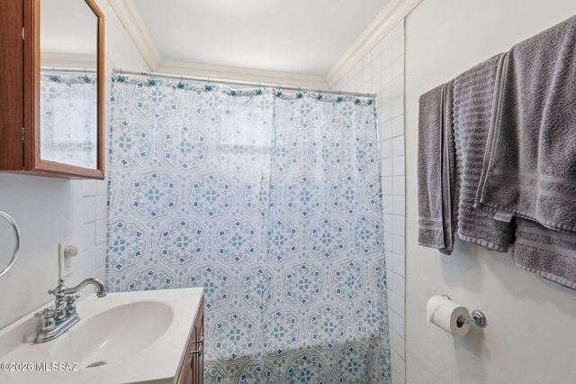 3720 E Monte Vista Drive, Tucson, AZ 85716