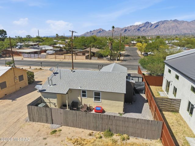 3720 E Monte Vista Drive, Tucson, AZ 85716