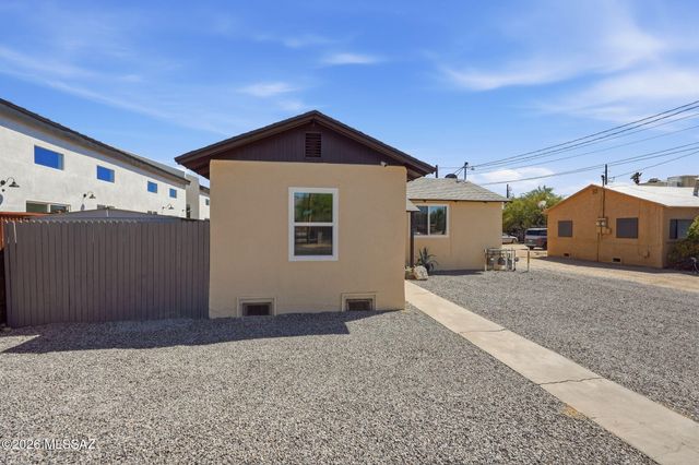 3720 E Monte Vista Drive, Tucson, AZ 85716