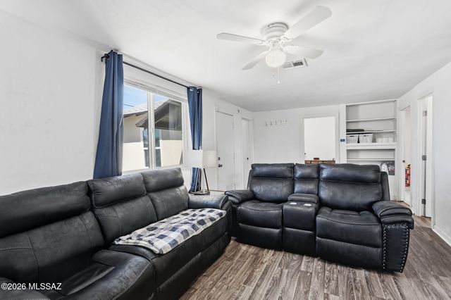 3720 E Monte Vista Drive, Tucson, AZ 85716