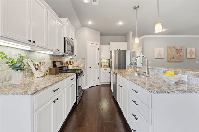 2864 W Featherock Way, Fayetteville, AR 72704