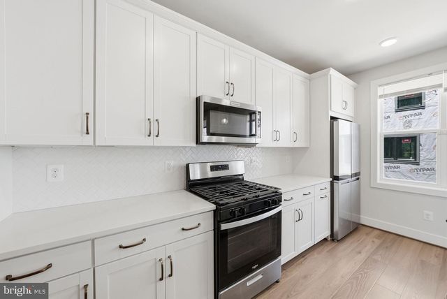4927 EISENHOWER AVE, Alexandria, VA 22304