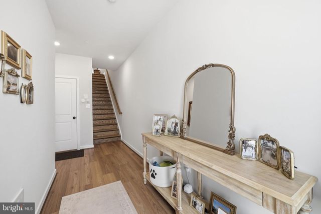 4927 EISENHOWER AVE, Alexandria, VA 22304