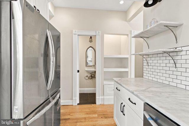 704 G ST NE, Washington, DC 20002
