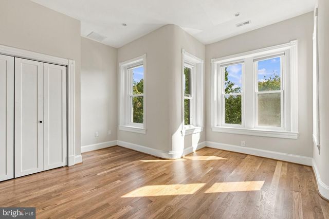 704 G ST NE, Washington, DC 20002