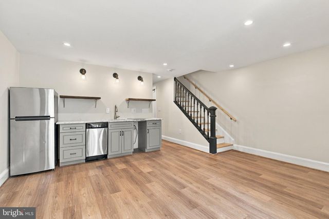 704 G ST NE, Washington, DC 20002