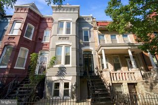 704 G ST NE, Washington, DC 20002