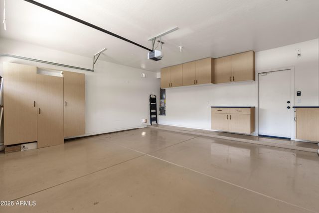 25634 N SINGBUSH Loop, Phoenix, AZ 85083