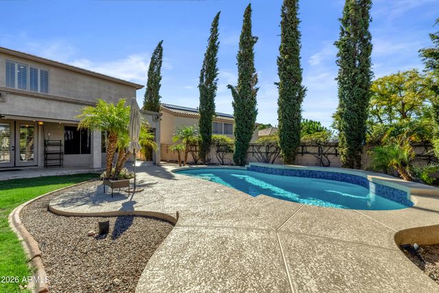 25634 N SINGBUSH Loop, Phoenix, AZ 85083