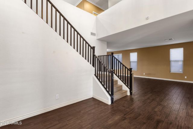 25634 N SINGBUSH Loop, Phoenix, AZ 85083