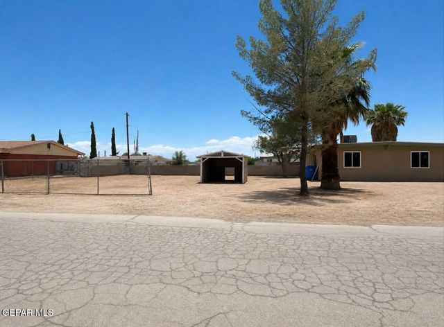 10385 Potencia Drive, Socorro, TX 79927