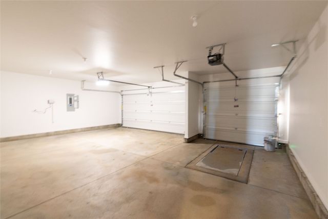 3200 Grasshopper Way, Yukon, OK 73099