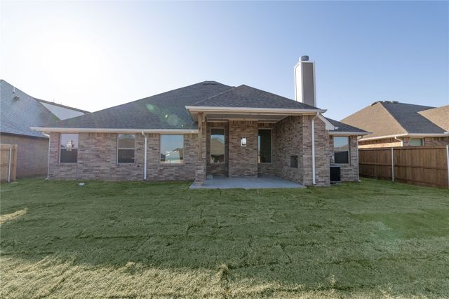 3200 Grasshopper Way, Yukon, OK 73099