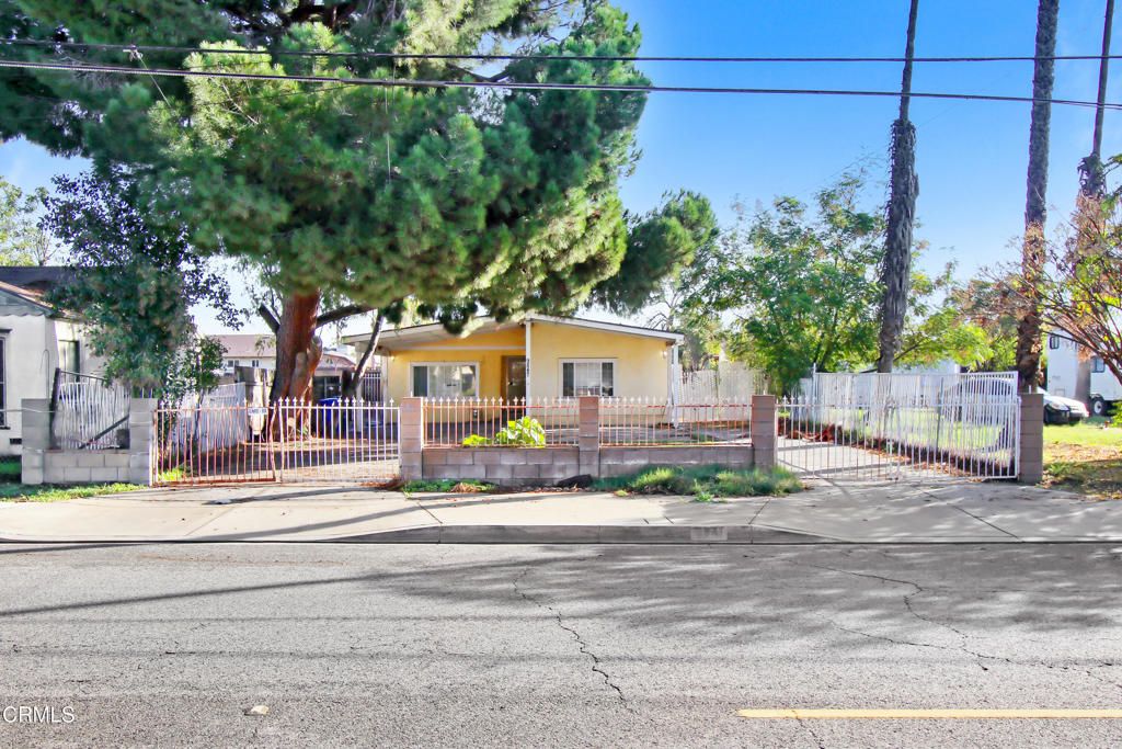 9847 Palmetto Avenue, Fontana, CA 92335