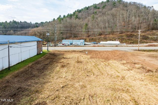 21 South Shady Street, Mountain City, TN 37683