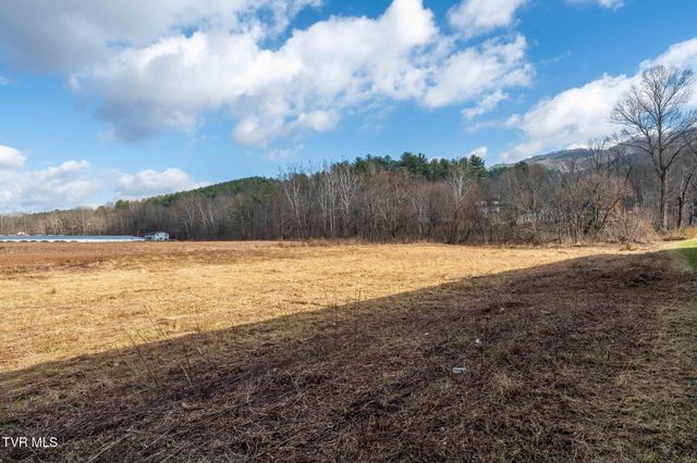 21 South Shady Street, Mountain City, TN 37683