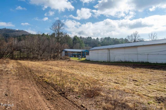 21 South Shady Street, Mountain City, TN 37683