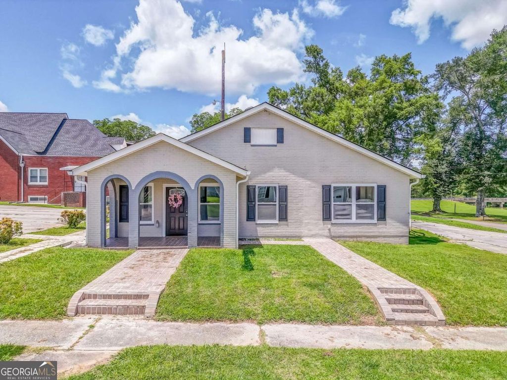 1 Elm Street, Aragon, GA 30104