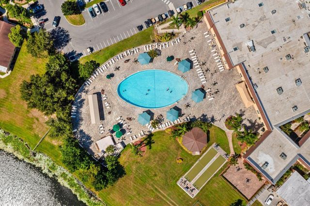 1906 CANTERBURY LANE 32, Sun City Center, FL 33573