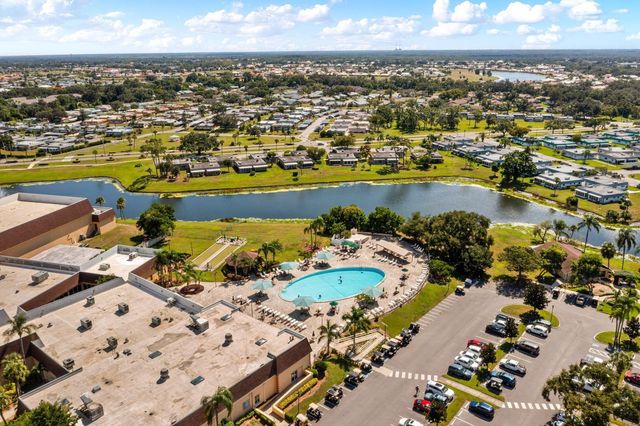 1906 CANTERBURY LANE 32, Sun City Center, FL 33573