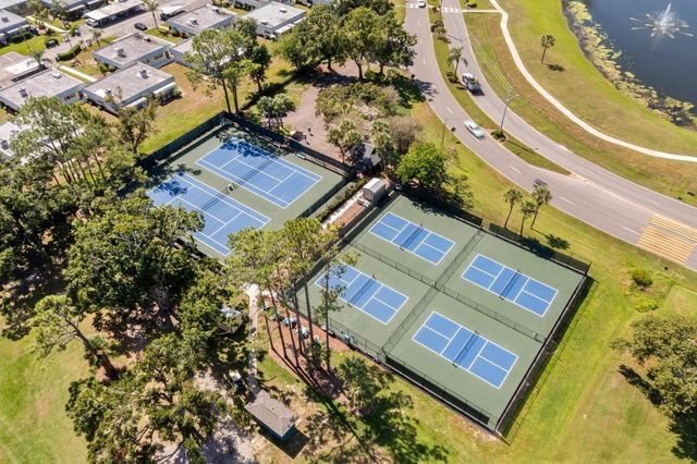 1906 CANTERBURY LANE 32, Sun City Center, FL 33573