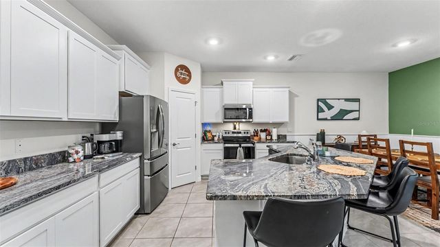 3817 STORMY THISTLE PLACE, Plant City, FL 33565