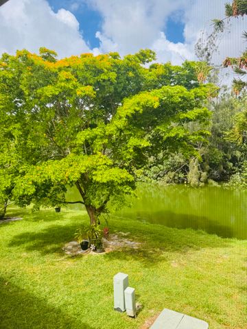 16 Windsor A, West Palm Beach, FL 33417