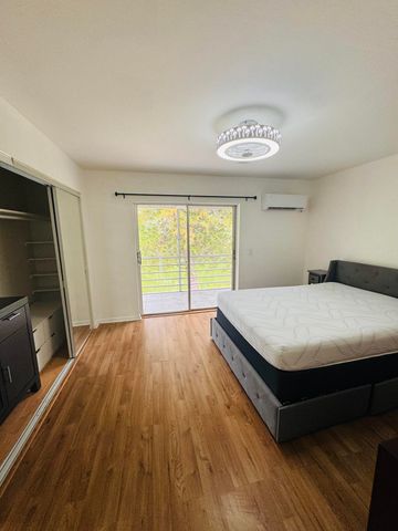 16 Windsor A, West Palm Beach, FL 33417