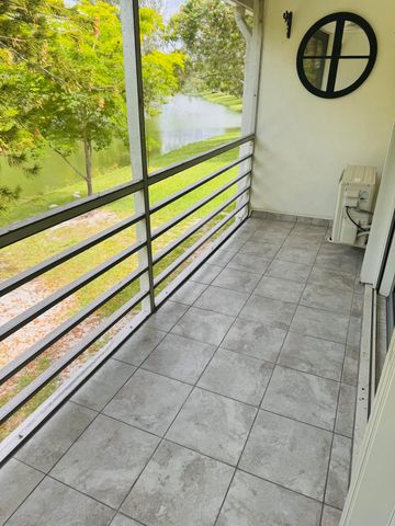 16 Windsor A, West Palm Beach, FL 33417
