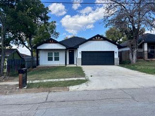 4707 Chapman Street, Fort Worth, TX 76105