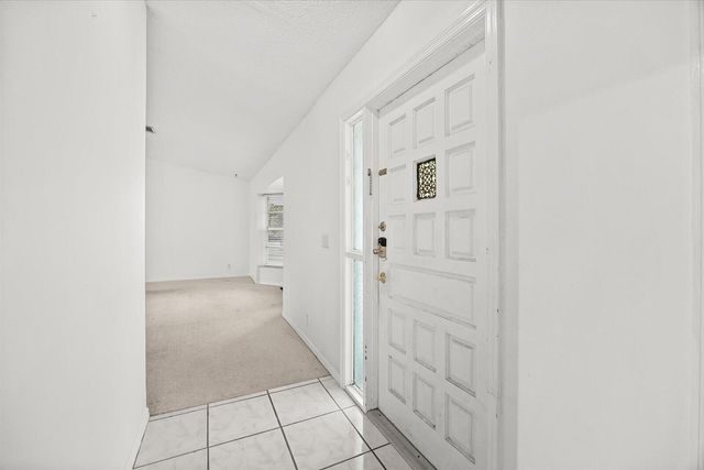 2550 SE Hemsing Street, Port St Lucie, FL 34984