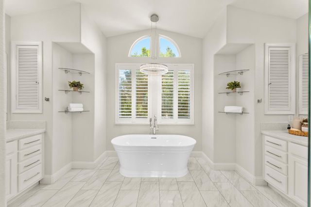 5247 Silver Peak Ln, Rocklin, CA 95765