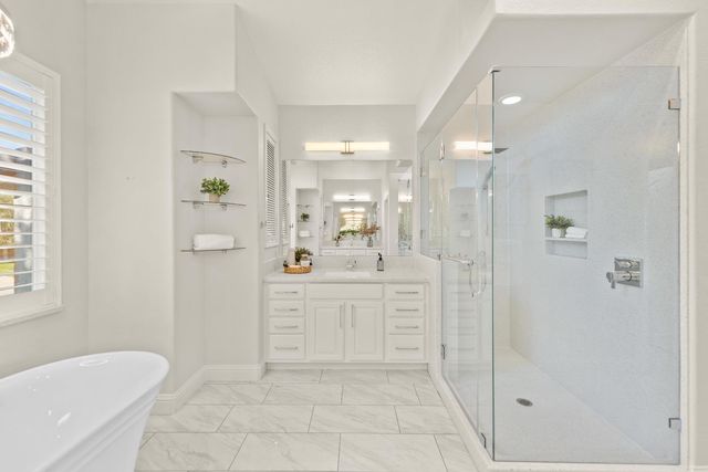 5247 Silver Peak Ln, Rocklin, CA 95765