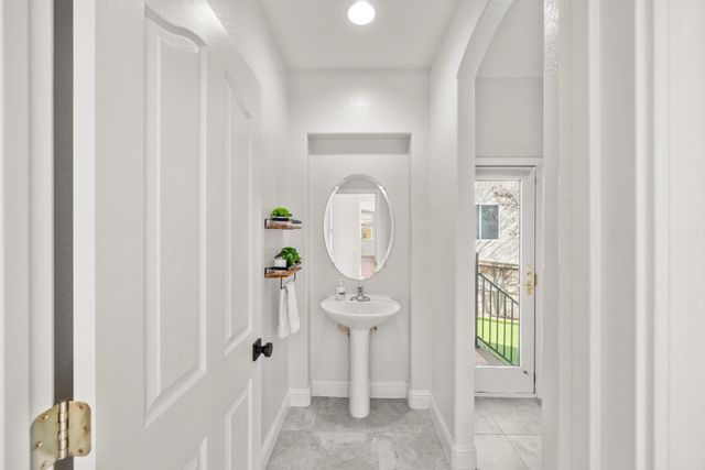 5247 Silver Peak Ln, Rocklin, CA 95765