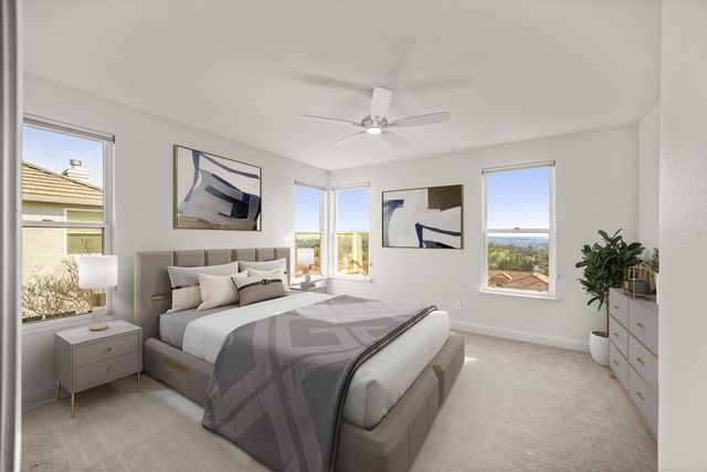 5247 Silver Peak Ln, Rocklin, CA 95765