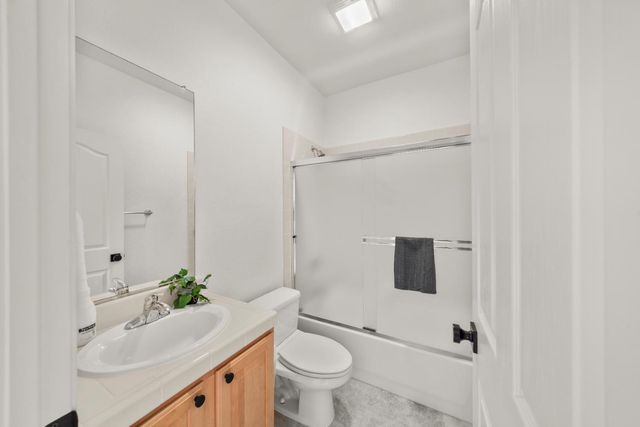 5247 Silver Peak Ln, Rocklin, CA 95765